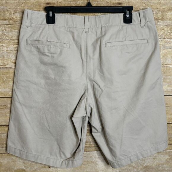 GAP "THE LIVED IN" SIMPLE PREPPY CASUAL CLASSIC FLAT FRONT SHORTS SIZE 34 - Picture 2 of 2
